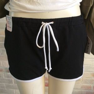 Liz & Sara Shorts NWT